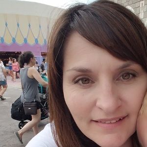 Meet your Posher, Renecia